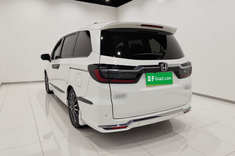 Used Honda Elysion 2022 2.0L eHEV Luxury Edition Rear Left 45 Deg