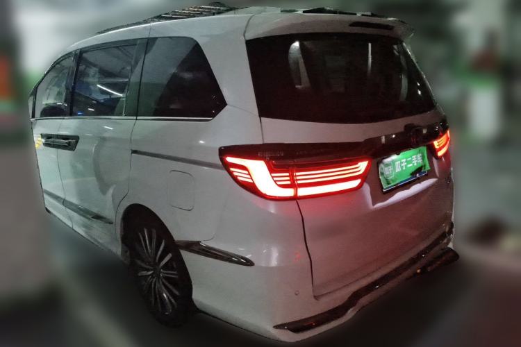Used Honda Elysion 2022 2.0L eHEV Luxury First Edition Rear Left 45 Deg
