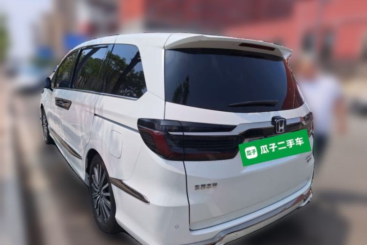 Used Honda Elysion 2022 2.0L eHEV Luxury First Edition Rear Left 45 Deg