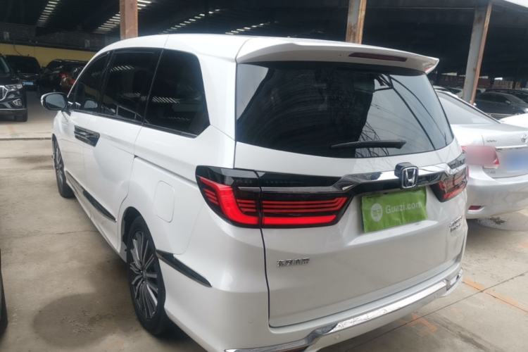 Used Honda Elysion 2022 2.0L eHEV Luxury Edition Rear Left 45 Deg