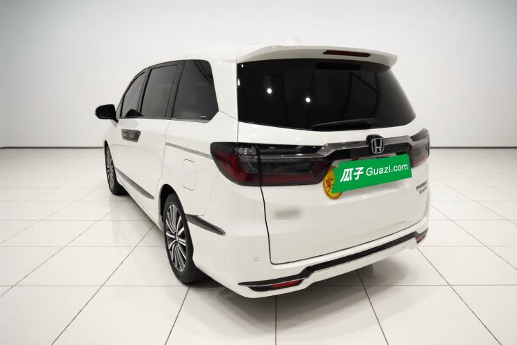 Used Honda Elysion 2022 2.0L eHEV Luxury Edition Rear Left 45 Deg
