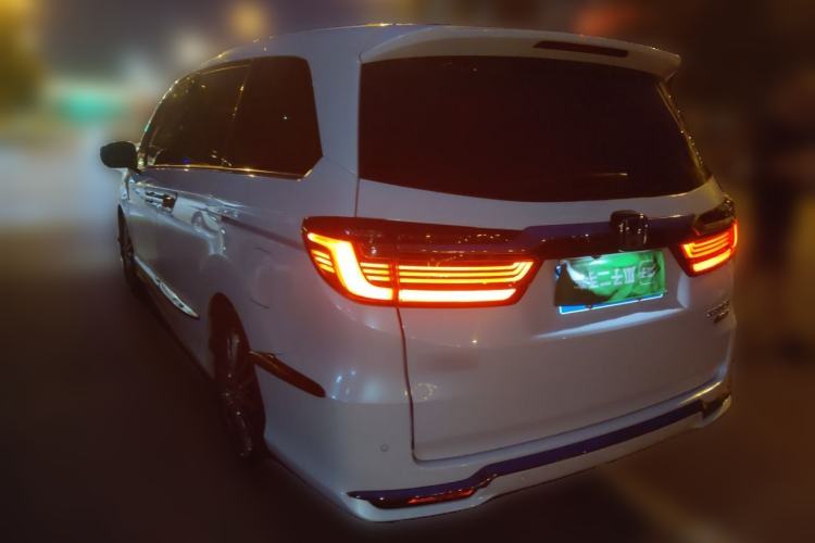 Used Honda Elysion 2022 2.0L eHEV Luxury Edition Rear Left 45 Deg