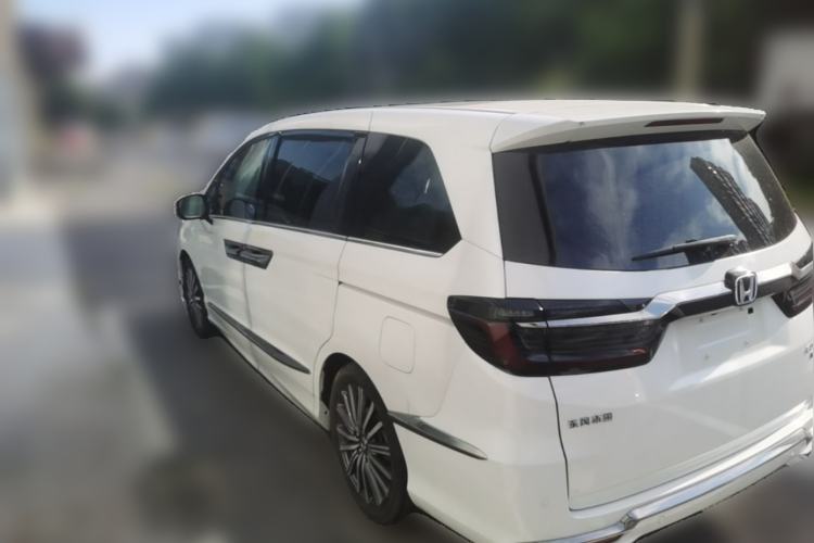 Used Honda Elysion 2022 2.0L eHEV Luxury Edition Rear Left 45 Deg