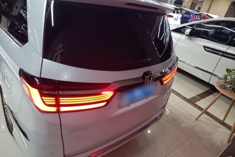 Used Honda Elysion 2022 2.0L eHEV Luxury Edition Rear