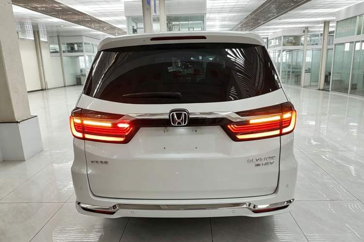 Used Honda Elysion 2022 2.0L eHEV Luxury Edition Rear