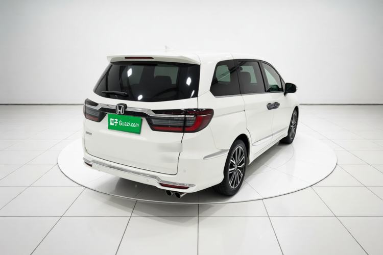 Used Honda Elysion 2022 2.0L eHEV Luxury Edition Rear Right 45 Deg