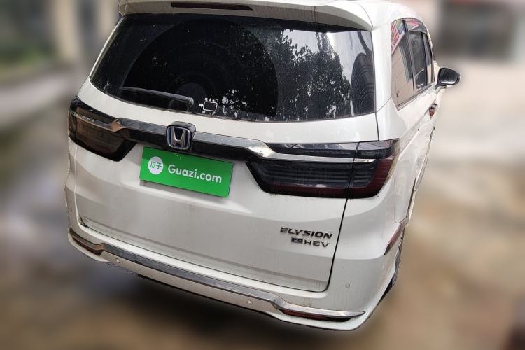 Used Honda Elysion 2022 2.0L eHEV Luxury Edition Rear Right 45 Deg