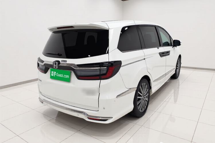Used Honda Elysion 2022 2.0L eHEV Luxury First Edition Rear Right 45 Deg