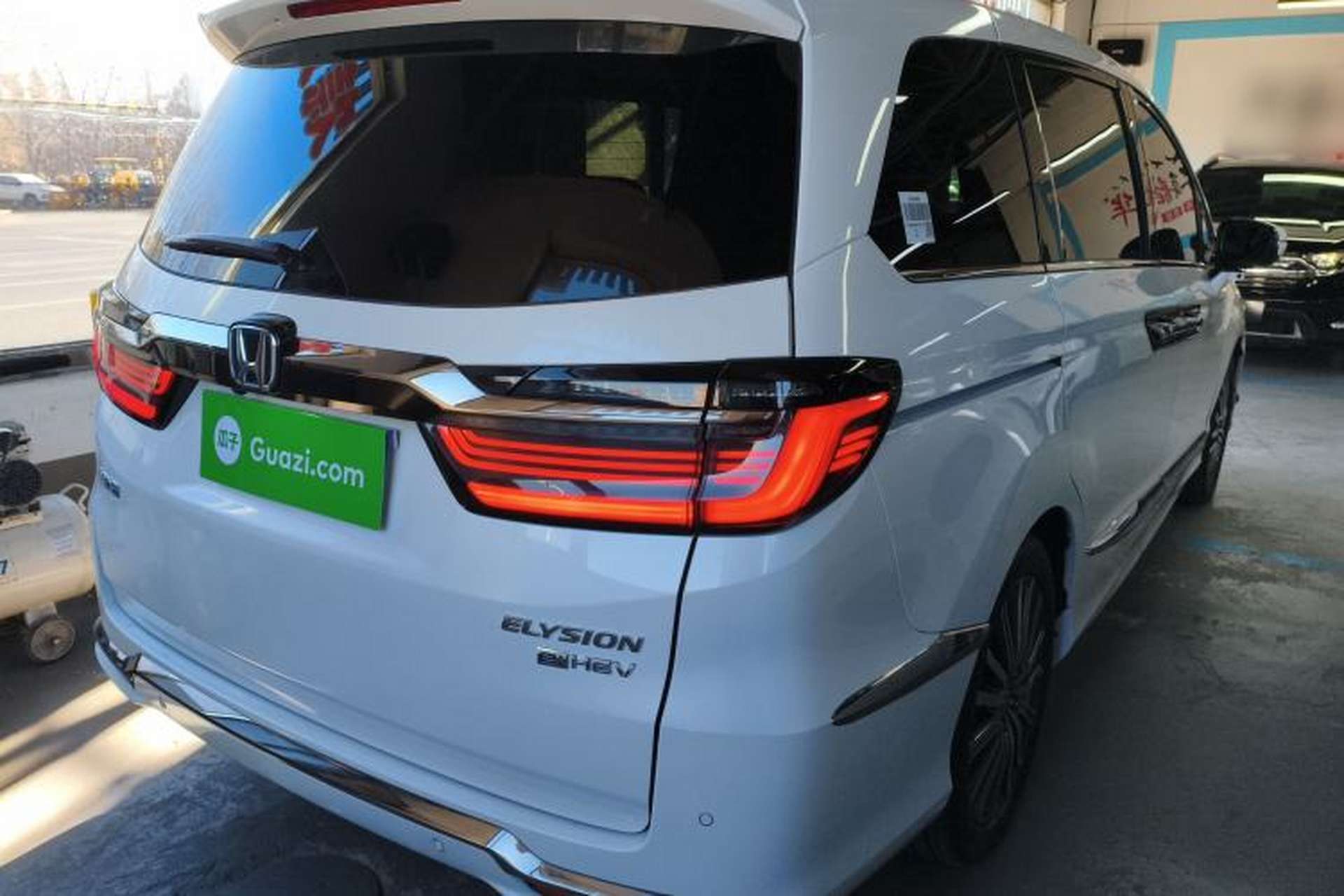 Used Honda Elysion 2022 2.0L eHEV Luxury Edition Rear Right 45 Deg