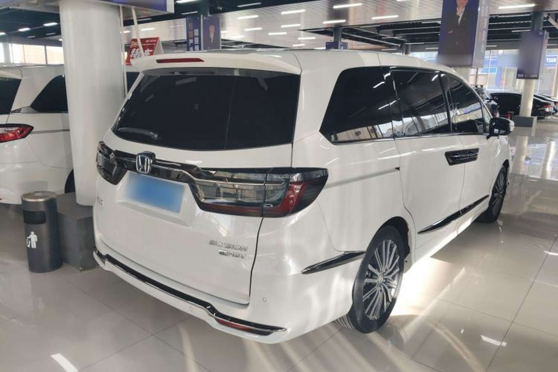Used Honda Elysion 2022 2.0L eHEV Prestige Edition Rear Right 45 Deg
