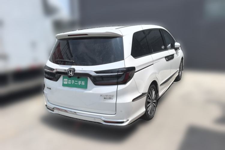 Used Honda Elysion 2022 2.0L eHEV Luxury Edition Rear Right 45 Deg