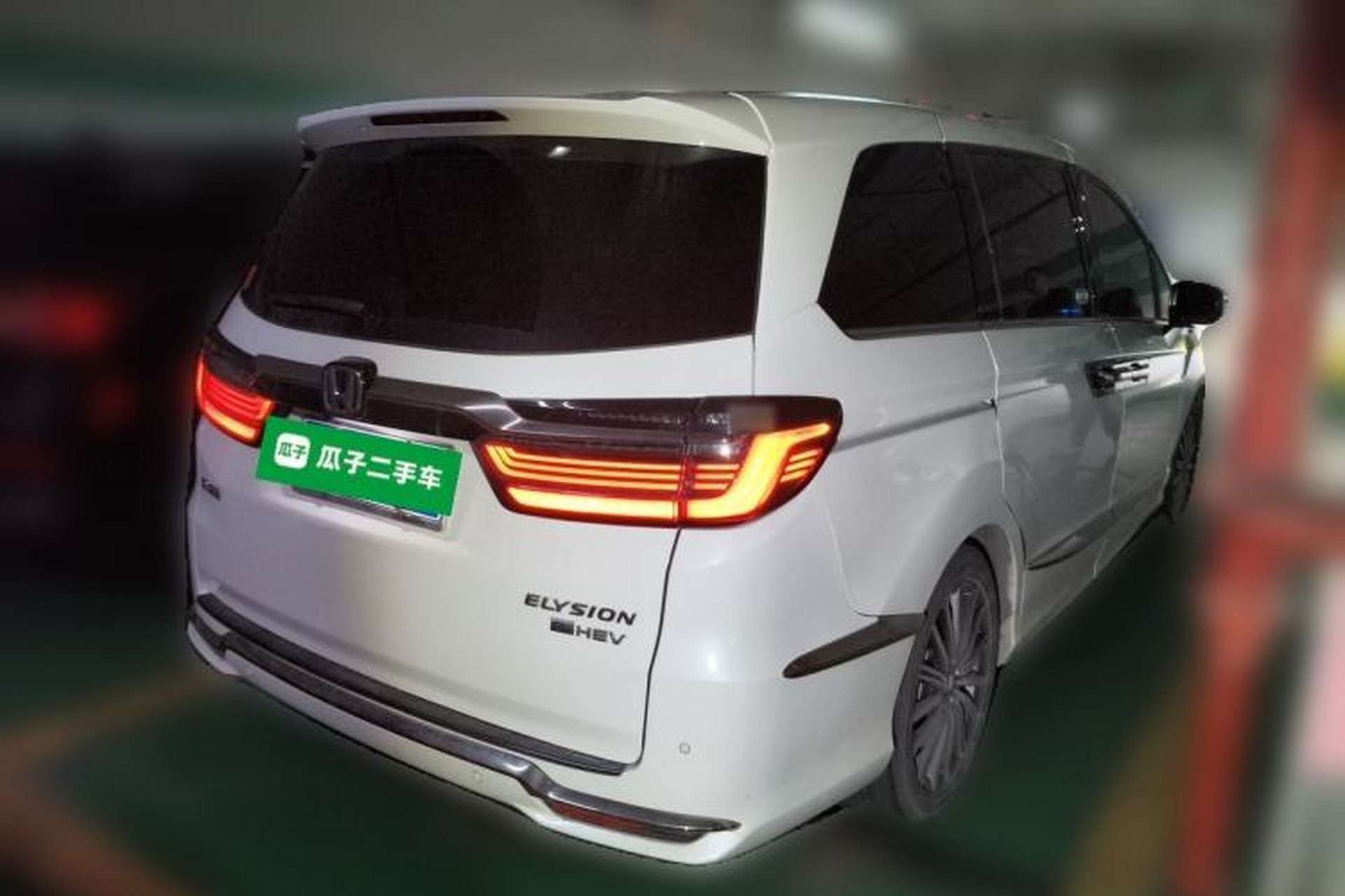 Used Honda Elysion 2022 2.0L eHEV Luxury First Edition Rear Right 45 Deg