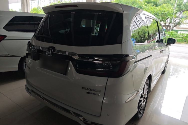 Used Honda Elysion 2022 2.0L eHEV Luxury Edition Rear Right 45 Deg