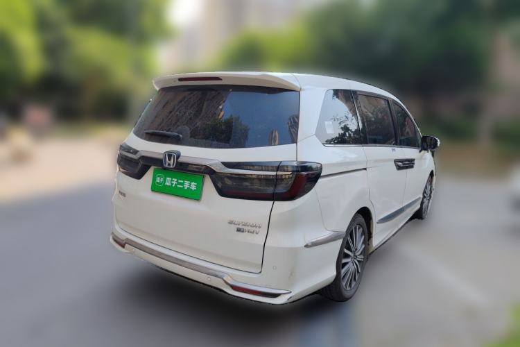 Used Honda Elysion 2022 2.0L eHEV Luxury Edition Rear Right 45 Deg