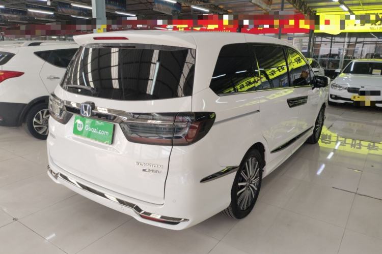 Used Honda Elysion 2022 2.0L eHEV Luxury First Edition Rear Right 45 Deg