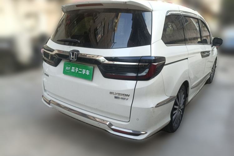 Used Honda Elysion 2022 2.0L eHEV Luxury Edition Rear Right 45 Deg