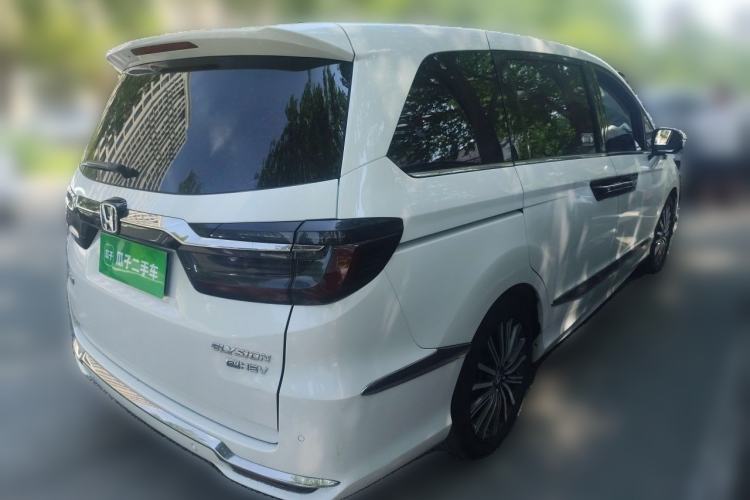 Used Honda Elysion 2022 2.0L eHEV Luxury First Edition Rear Right 45 Deg