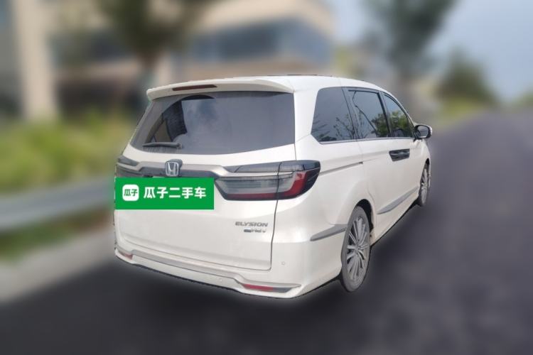 Used Honda Elysion 2022 2.0L eHEV Luxury Edition Rear Right 45 Deg