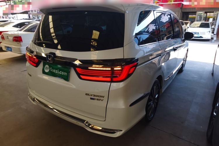 Used Honda Elysion 2022 2.0L eHEV Luxury First Edition Rear Right 45 Deg