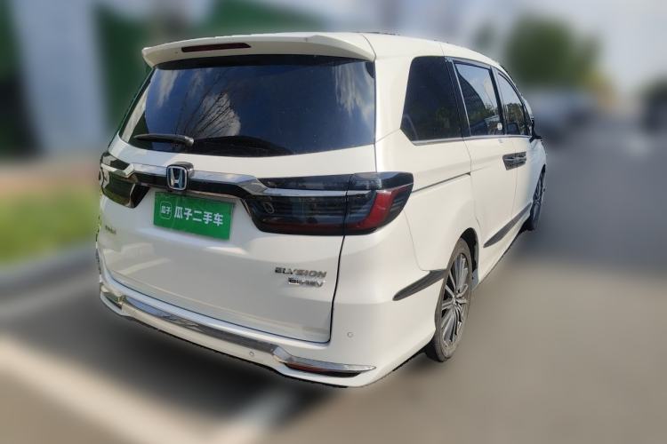 Used Honda Elysion 2022 2.0L eHEV Luxury Edition Rear Right 45 Deg