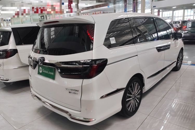 Used Honda Elysion 2022 2.0L eHEV Luxury Edition Rear Right 45 Deg
