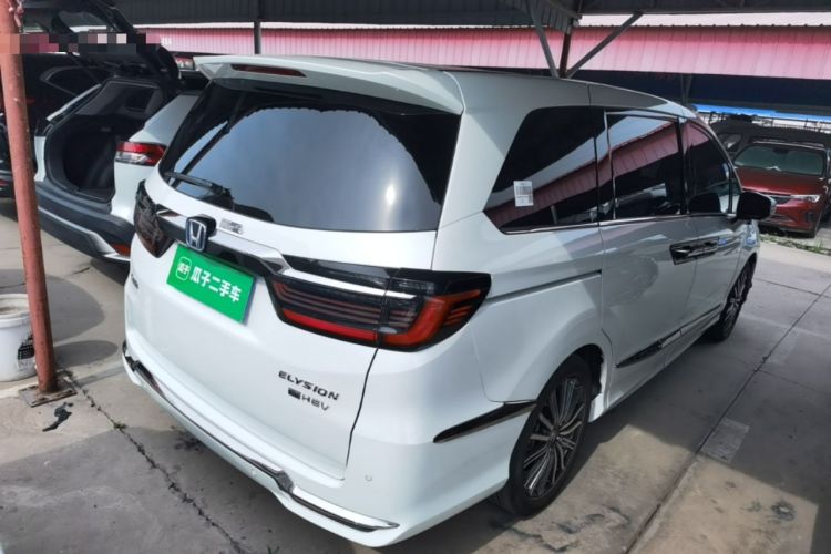 Used Honda Elysion 2022 2.0L eHEV Prestige Edition Rear Right 45 Deg