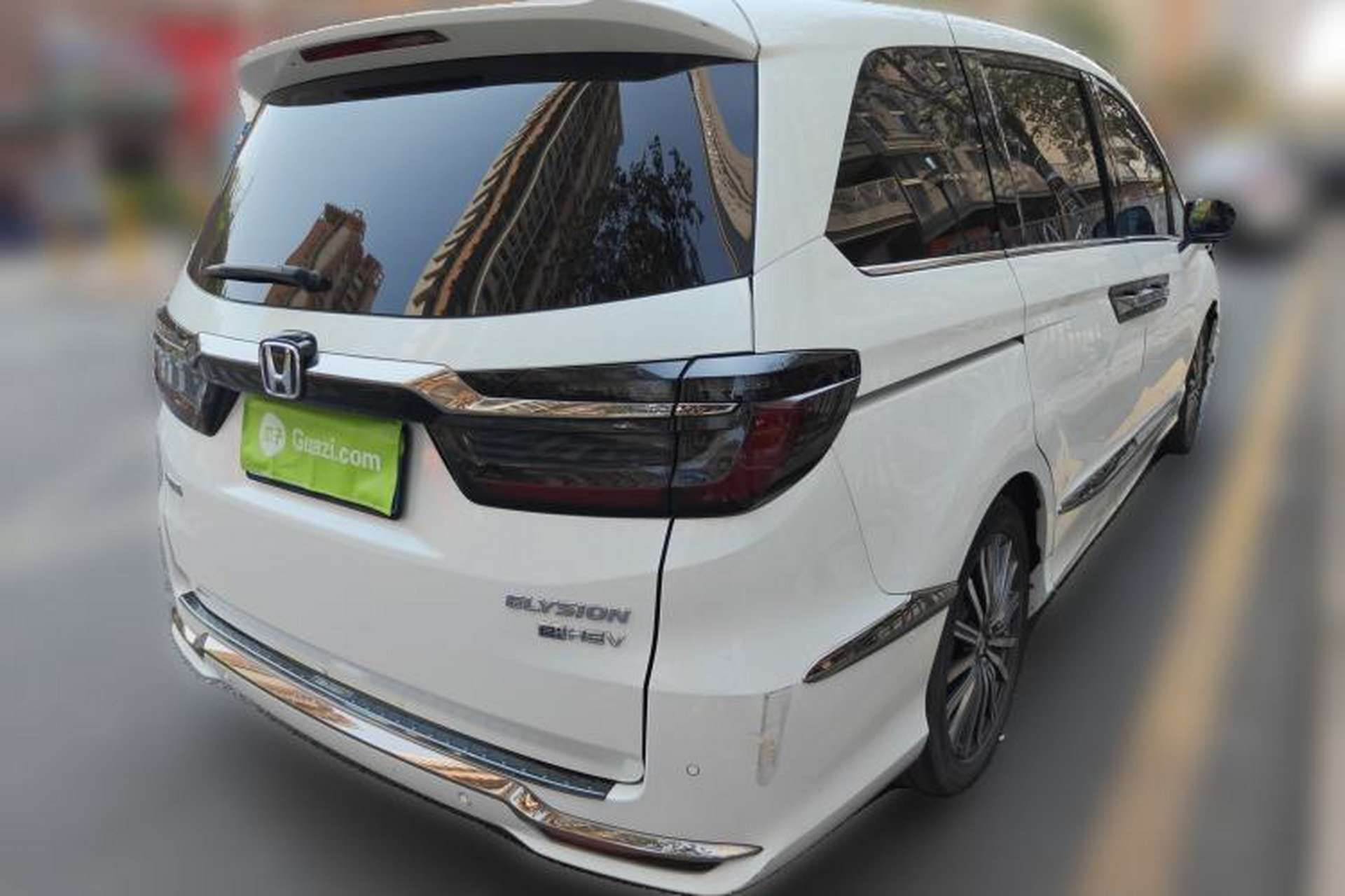 Used Honda Elysion 2022 2.0L eHEV Luxury First Edition Rear Right 45 Deg