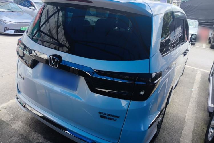 Used Honda Elysion 2022 2.0L eHEV Luxury First Edition Rear Right 45 Deg