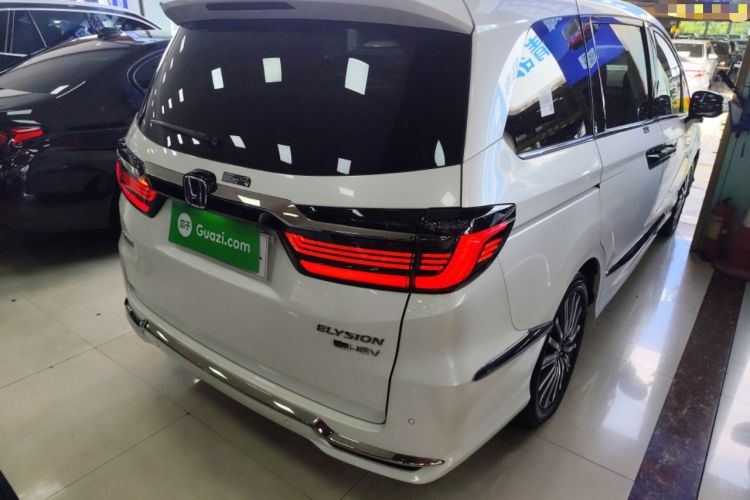 Used Honda Elysion 2022 2.0L eHEV Luxury First Edition Rear Right 45 Deg