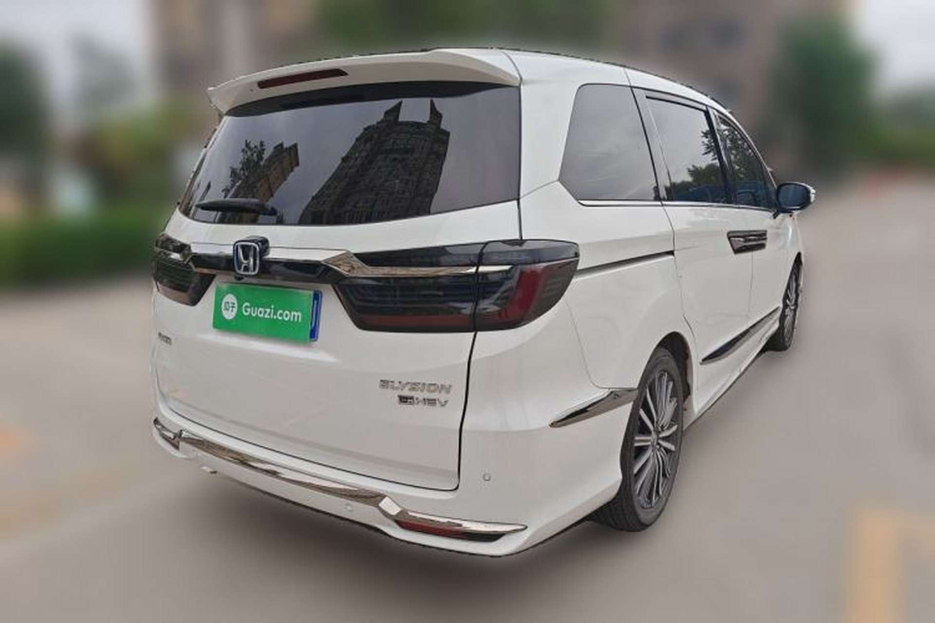 Used Honda Elysion 2022 2.0L eHEV Luxury Edition Rear Right 45 Deg