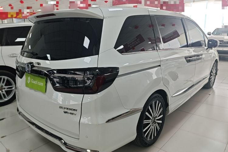Used Honda Elysion 2022 2.0L eHEV Luxury First Edition Rear Right 45 Deg