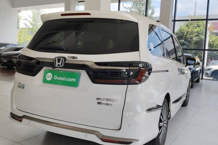 Used Honda Elysion 2022 2.0L eHEV Prestige Edition Rear Right 45 Deg