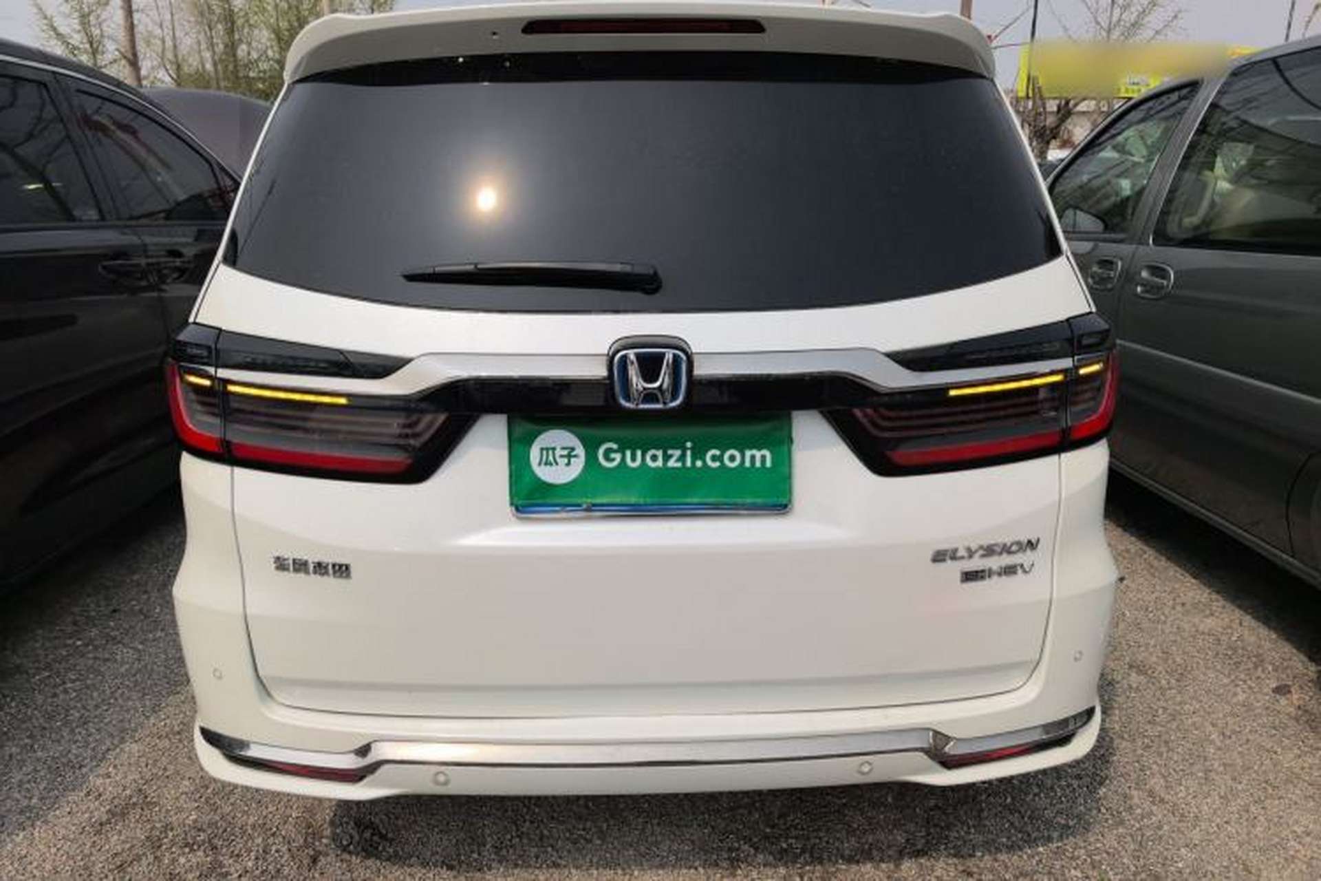 Used Honda Elysion 2022 2.0L eHEV Luxury Edition Rear