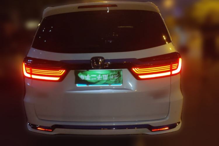 Used Honda Elysion 2022 2.0L eHEV Luxury Edition Rear