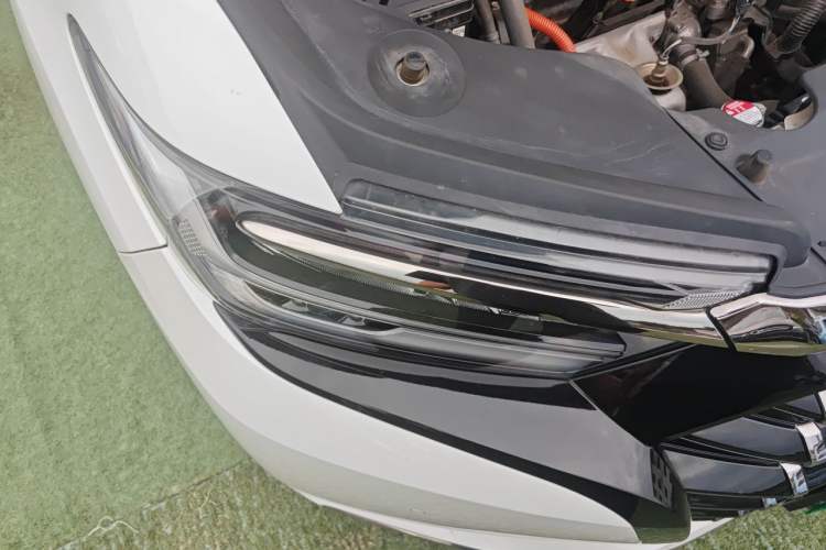Used Honda Elysion 2022 2.0L eHEV Prestige Edition Right Front Headlight
