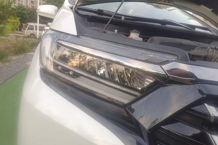 Used Honda Elysion 2022 2.0L eHEV Luxury Edition Right Front Headlight