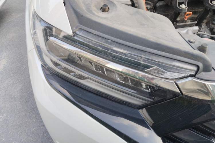Used Honda Elysion 2022 2.0L eHEV Luxury Edition Right Front Headlight