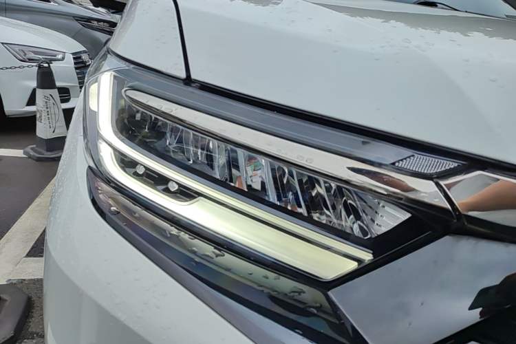 Used Honda Elysion 2022 2.0L eHEV Luxury First Edition Right Front Headlight