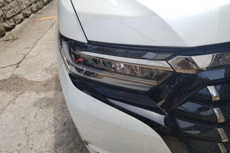 Used Honda Elysion 2022 2.0L eHEV Luxury First Edition Right Front Headlight