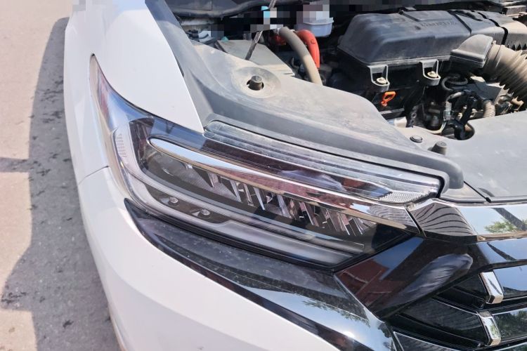 Used Honda Elysion 2022 2.0L eHEV Luxury First Edition Right Front Headlight