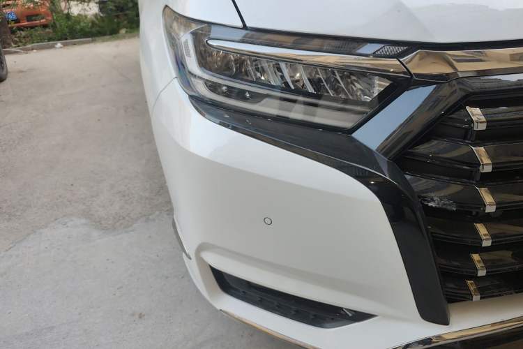 Used Honda Elysion 2022 2.0L eHEV Luxury First Edition Right Front Headlight