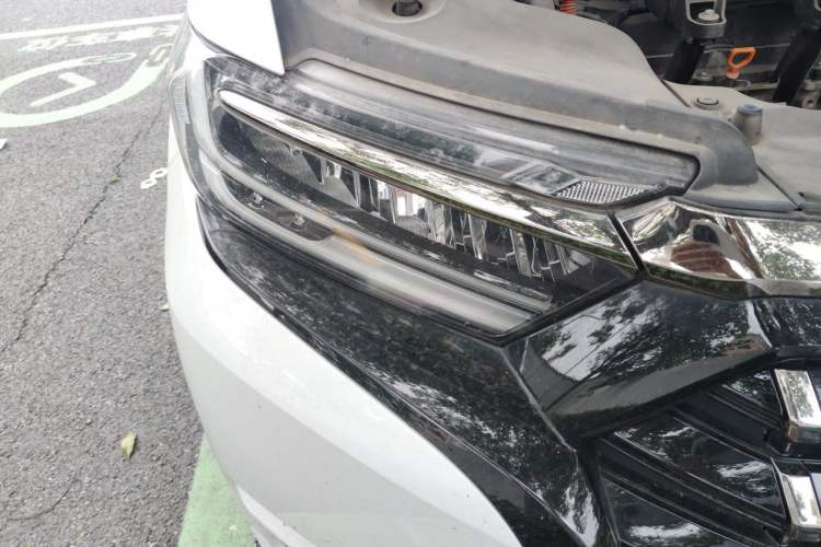 Used Honda Elysion 2022 2.0L eHEV Luxury First Edition Right Front Headlight