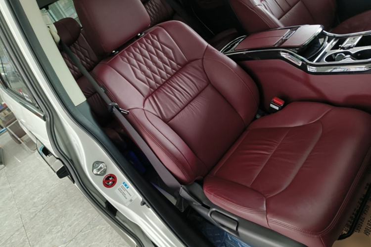 Used Honda Elysion 2022 2.0L eHEV Prestige Edition Right Front Seat