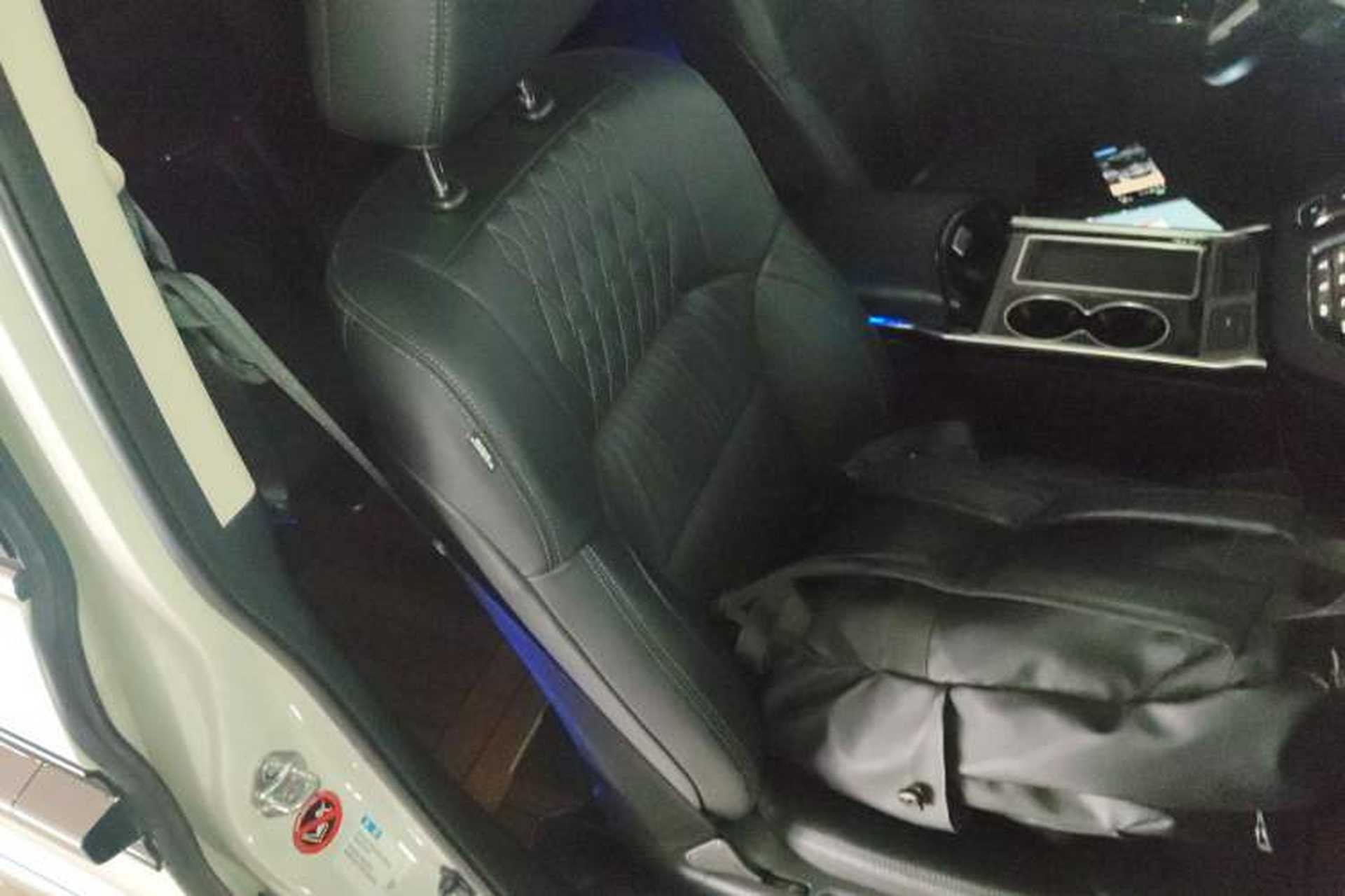 Used Honda Elysion 2022 2.0L eHEV Luxury First Edition Right Front Seat