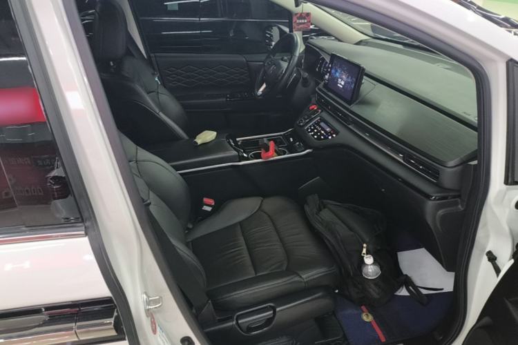 Used Honda Elysion 2022 2.0L eHEV Luxury Edition Right Front Seat