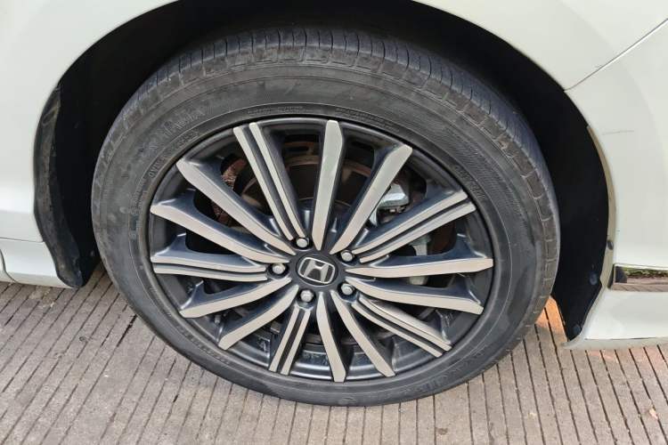 Used Honda Elysion 2022 2.0L eHEV Luxury Edition Right Front Wheel Hub