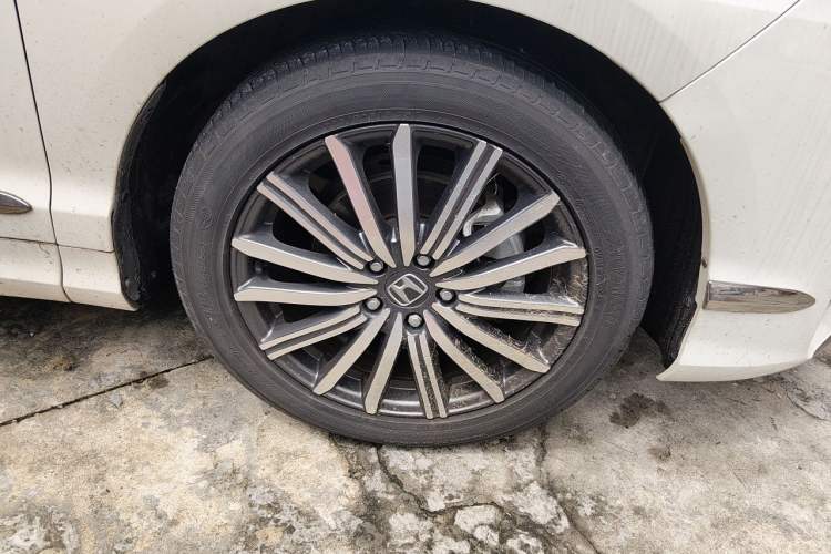 Used Honda Elysion 2022 2.0L eHEV Luxury Edition Right Front Wheel Hub