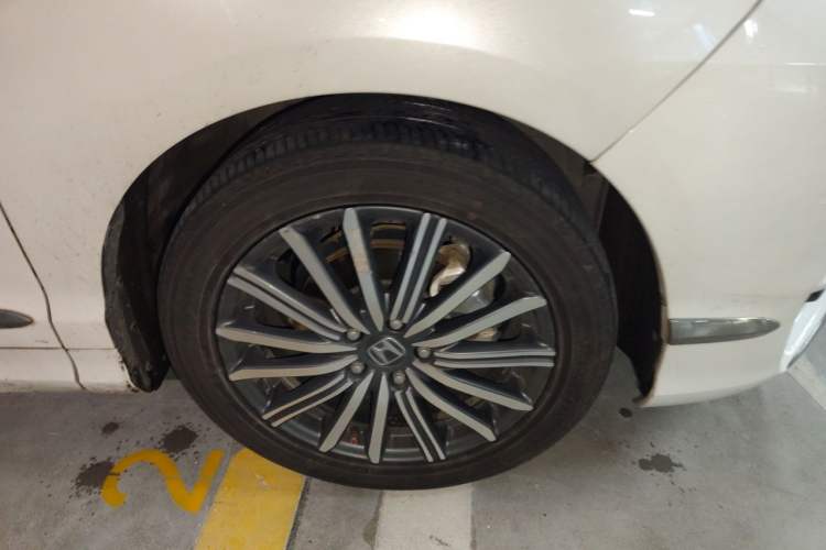 Used Honda Elysion 2022 2.0L eHEV Luxury First Edition Right Front Wheel Hub