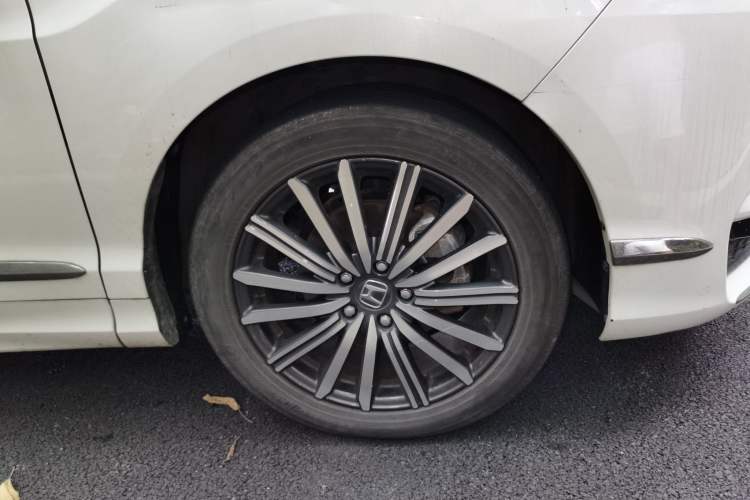 Used Honda Elysion 2022 2.0L eHEV Luxury First Edition Right Front Wheel Hub