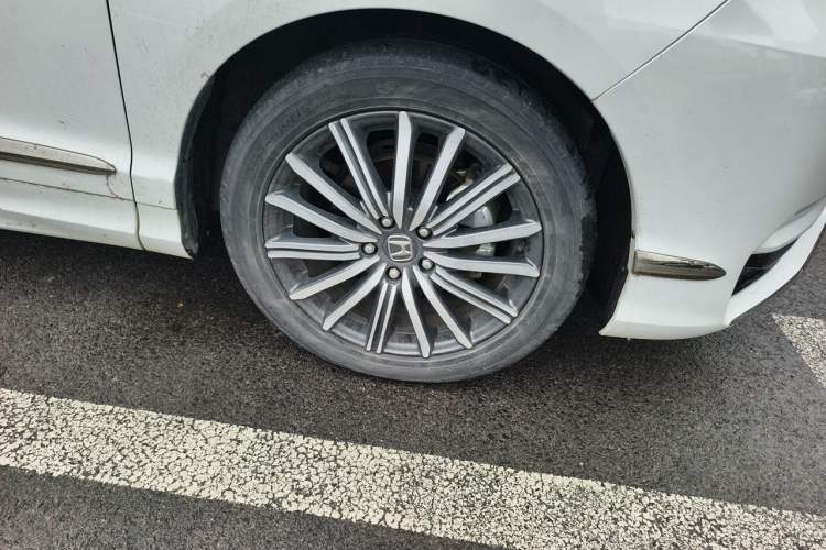Used Honda Elysion 2022 2.0L eHEV Luxury First Edition Right Front Wheel Hub